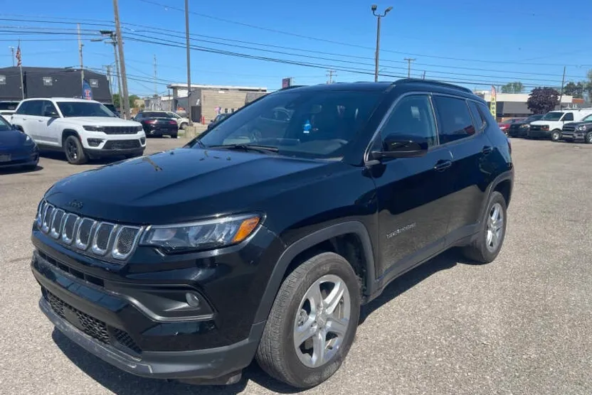 2024 Jeep Compass North Edition Latitude photo 1