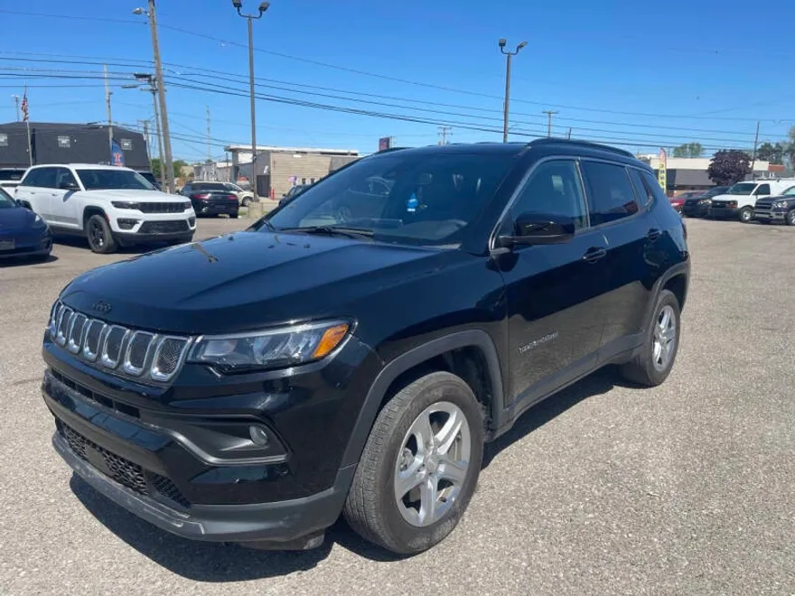 2024 Jeep Compass North Edition Latitude photo 1