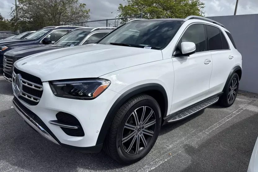 2024 Mercedes Benz GLE 350 4MATIC photo 1