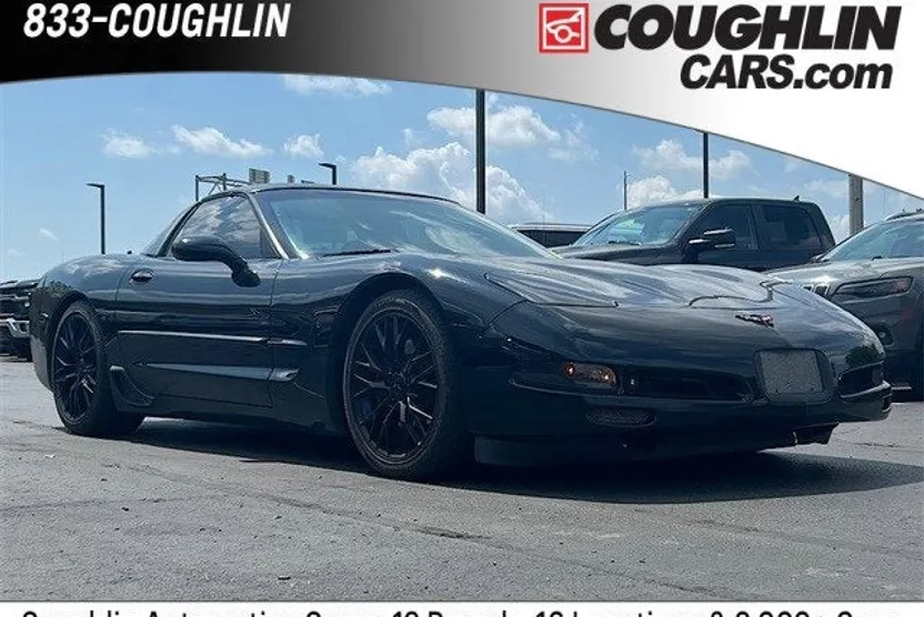 2002 Chevrolet Corvette Base photo 1