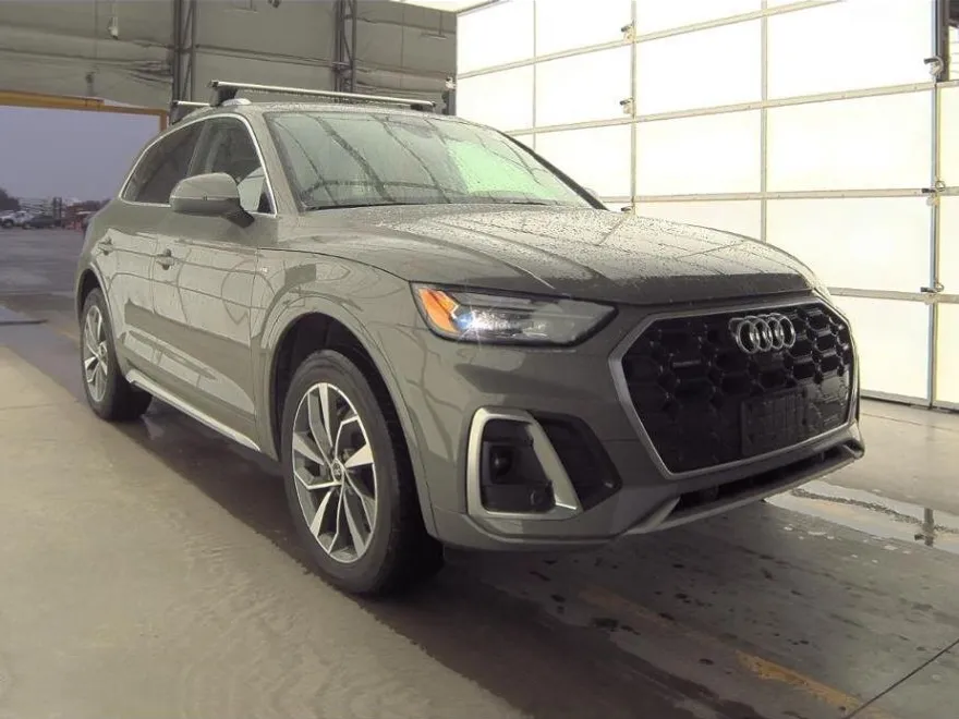 2023 Audi Q5 photo 1