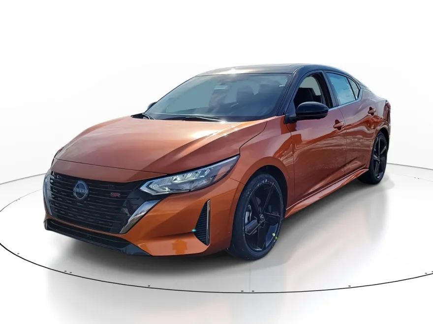 2025 Nissan Sentra SR photo 1