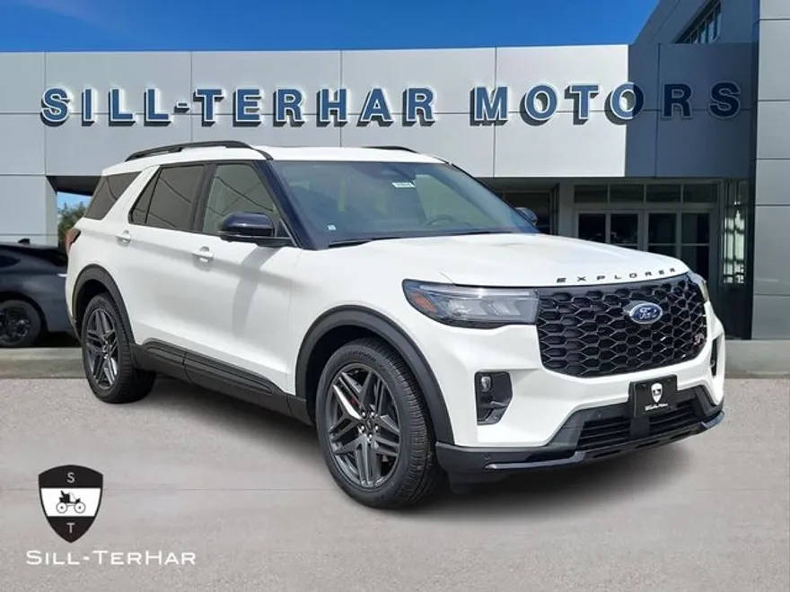 2025 Ford Explorer ST photo 1
