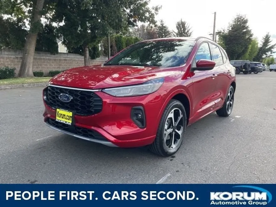 2025 Ford Escape Elite photo 1
