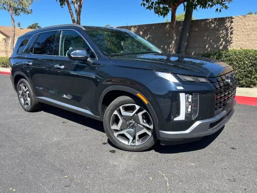 2025 Hyundai Palisade SEL photo 1
