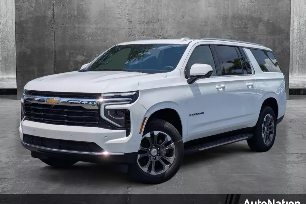 2025 Chevrolet Suburban LS photo 1