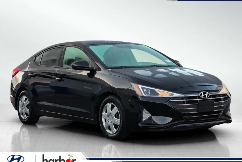 2019 Hyundai Elantra SE photo 1