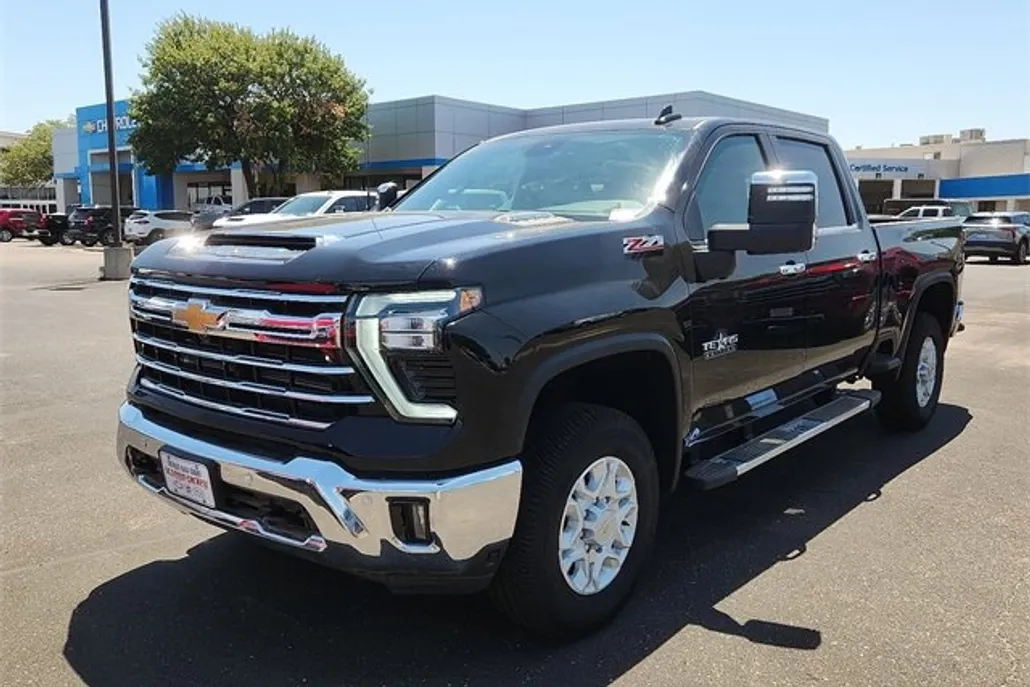 2025 Chevrolet Silverado 2500HD LTZ photo 1