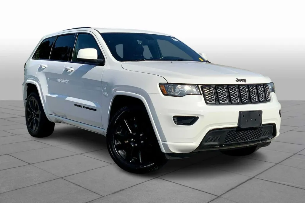 2019 Jeep Grand Cherokee Altitude photo 1