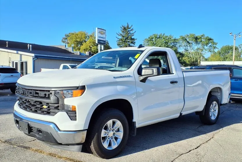 2024 Chevrolet Silverado 1500 photo 1