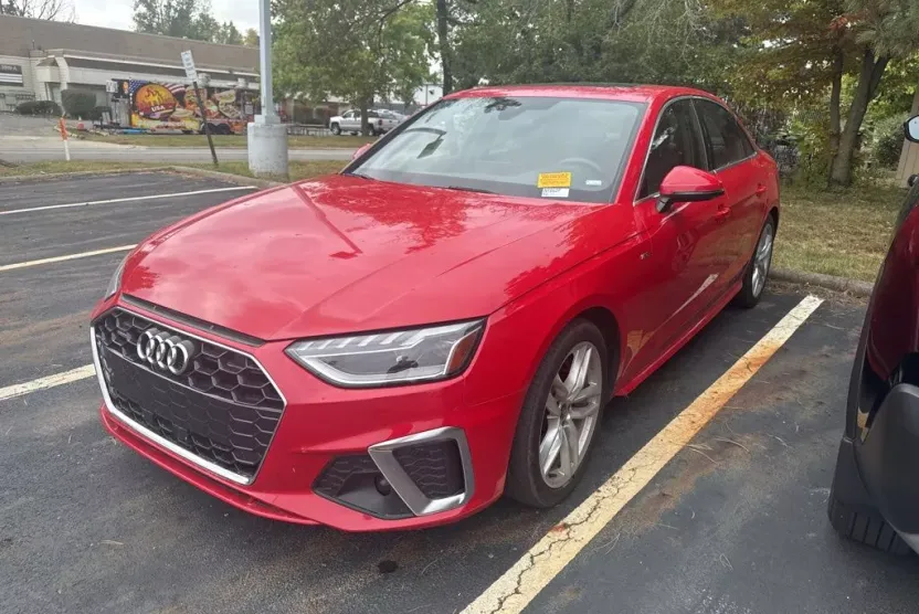 2024 Audi A4 45 S line Premium Plus Quattro photo 1