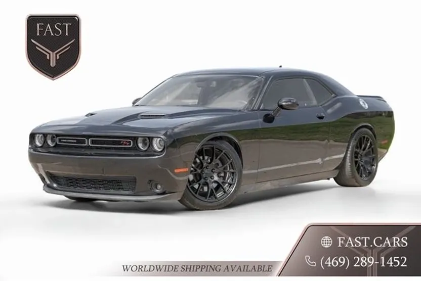 2018 Dodge Challenger R/T photo 1