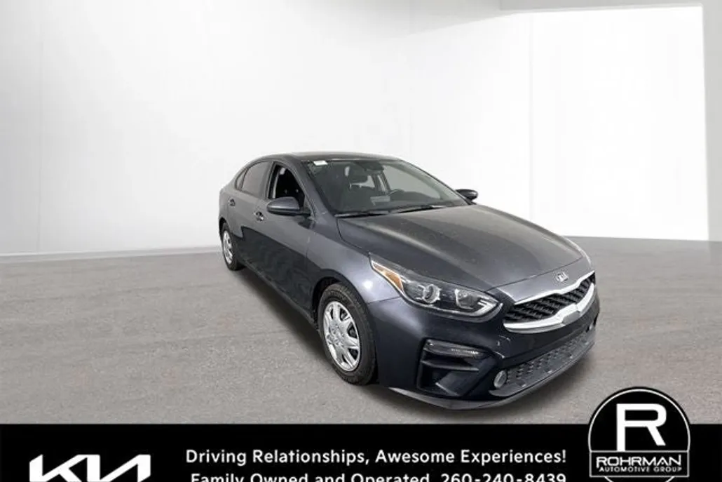 2021 Kia Forte FE photo 1
