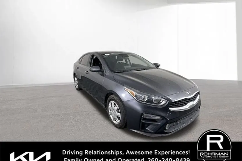 2021 Kia Forte FE photo 1
