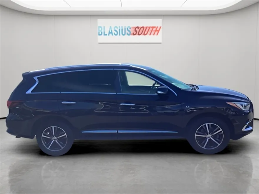 2019 Infiniti QX60 Luxe photo 1