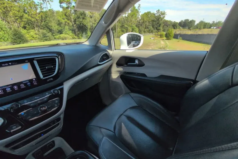 2018 Chrysler Pacifica Touring Plus photo 1