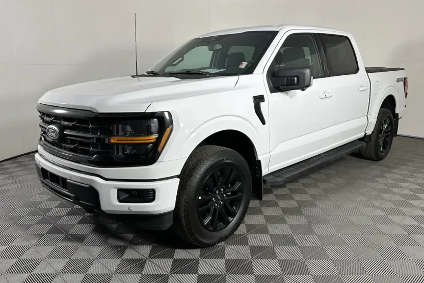 2024 Ford F-150 XLT photo 1