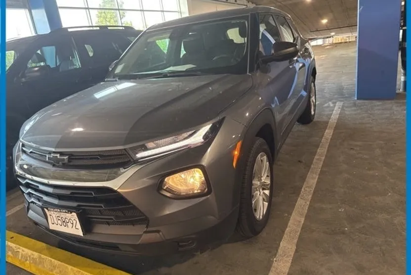 2021 Chevrolet Trailblazer LS photo 1
