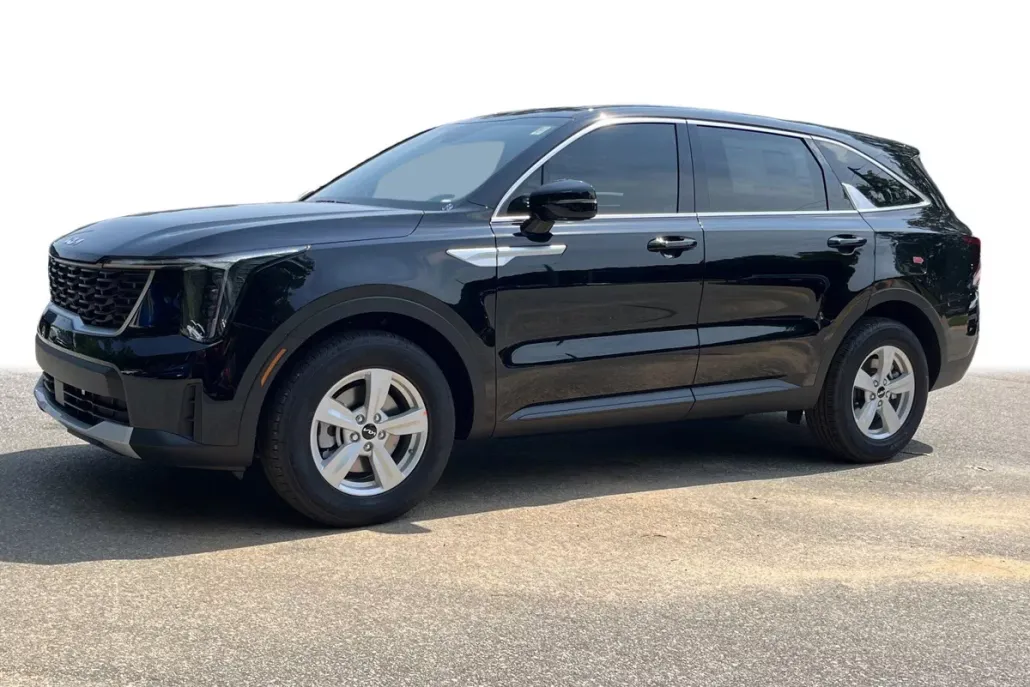 2025 Kia Sorento LX photo 1