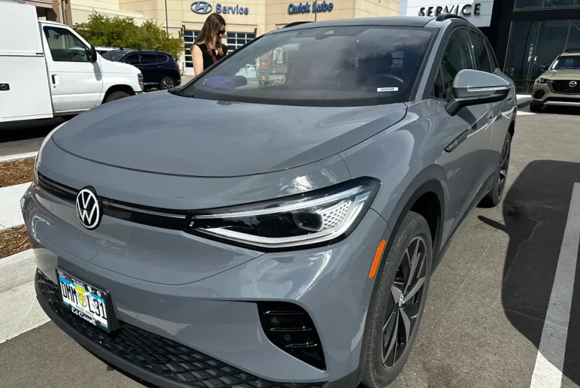 2023 Volkswagen ID.4 Pro S photo 1