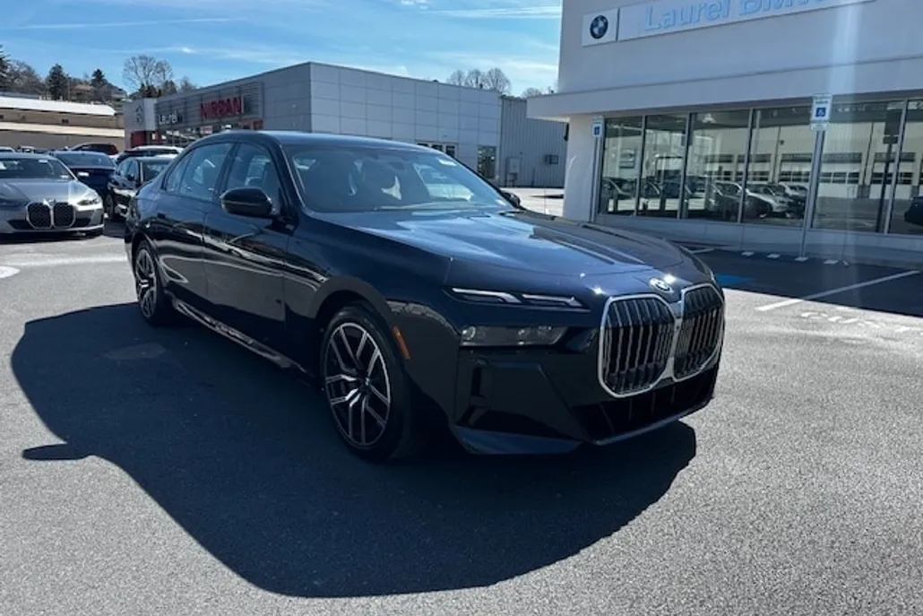 2024 Bmw i7 xDrive60 photo 1