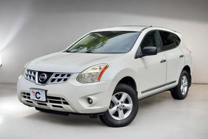 2012 Nissan Rogue S photo 1