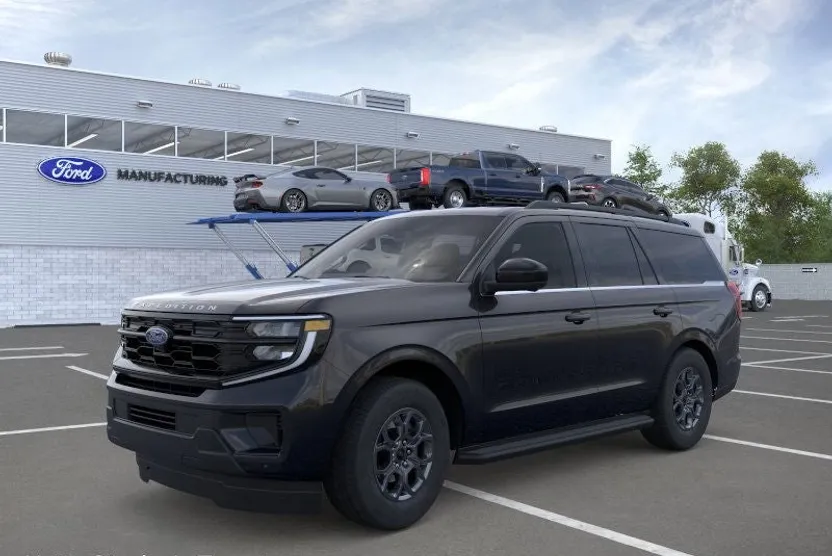 2025 Ford Expedition photo 1