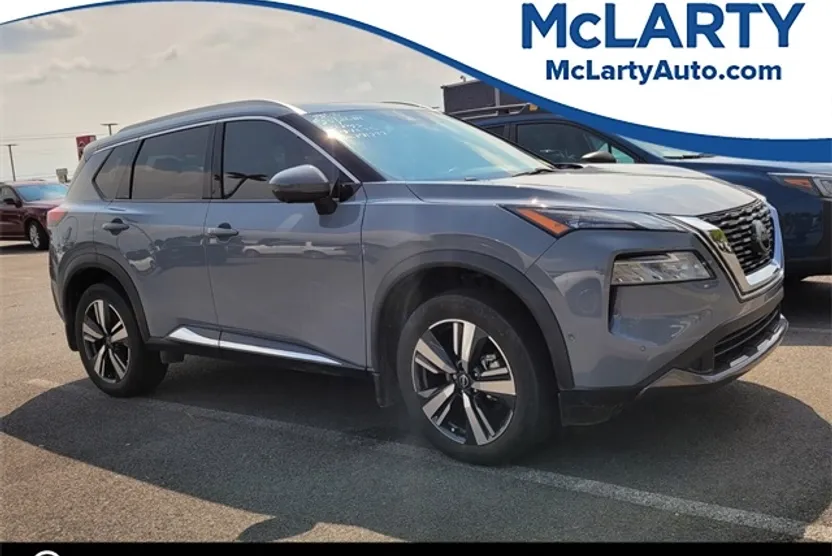 2023 Nissan Rogue SL photo 1
