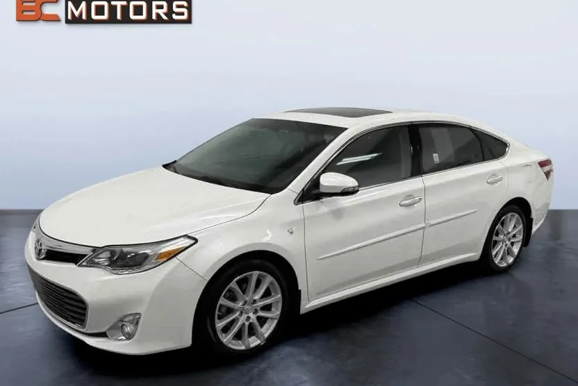 2015 Toyota Avalon Limited photo 1