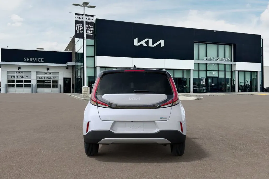 2025 Kia Soul EX photo 1