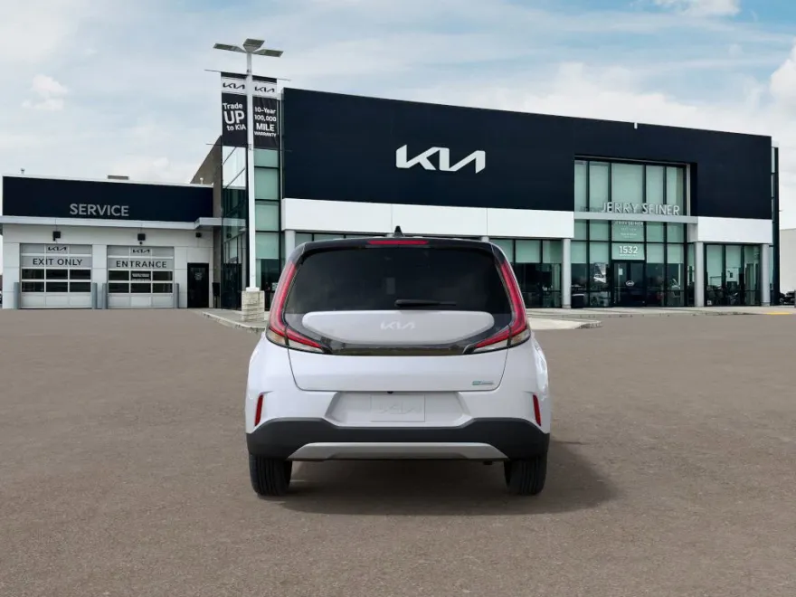 2025 Kia Soul EX photo 1