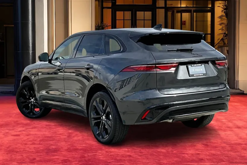 2025 Jaguar F-PACE P250 R-Dynamic S photo 1