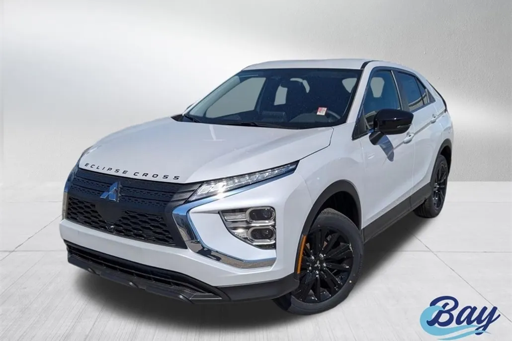 2025 Mitsubishi Eclipse Cross LE photo 1