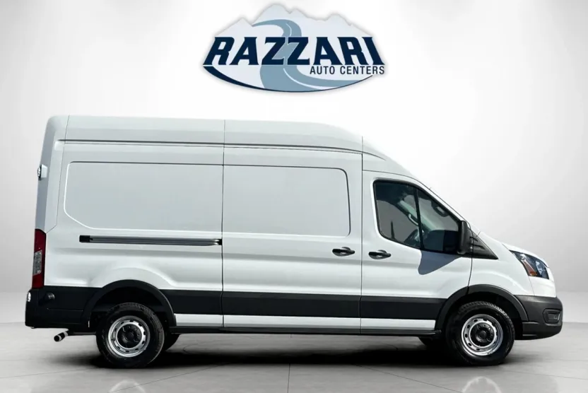 2025 Ford Transit Cargo Van photo 1