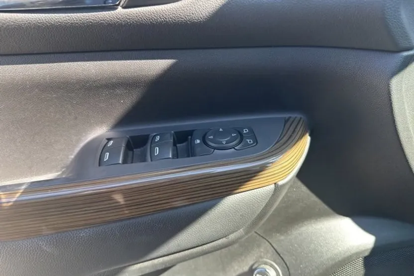 2022 Gmc Acadia SLE photo 1
