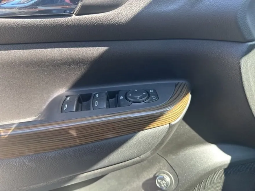 2022 Gmc Acadia SLE photo 1
