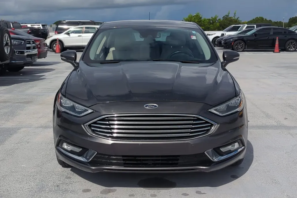 2017 Ford Fusion Titanium photo 1