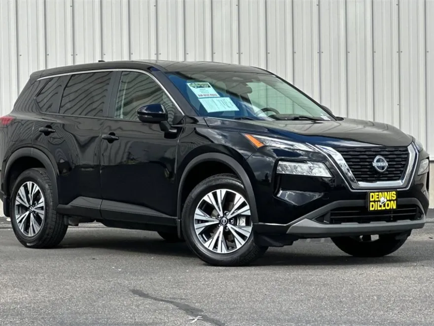2022 Nissan Rogue SV photo 1