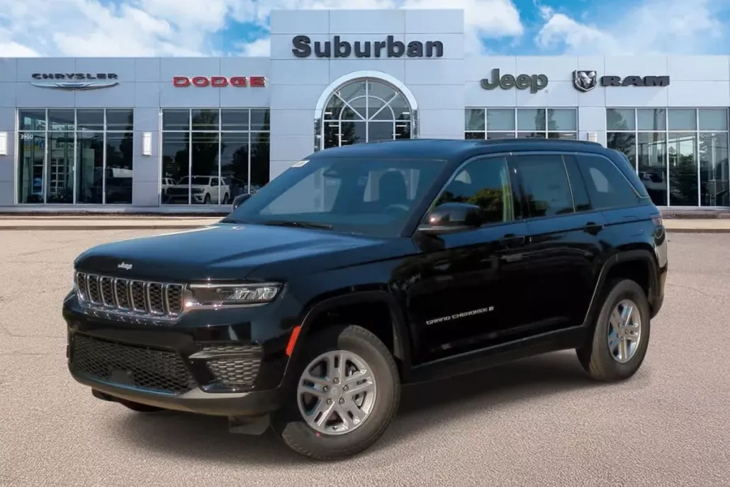 2025 Jeep Grand Cherokee Laredo photo 1