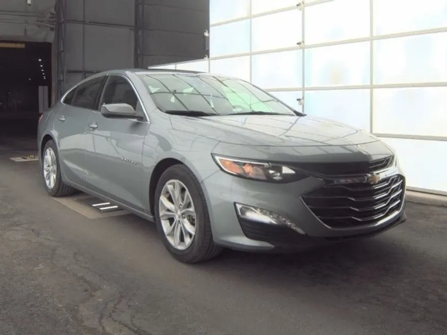2024 Chevrolet Malibu 1LT photo 1