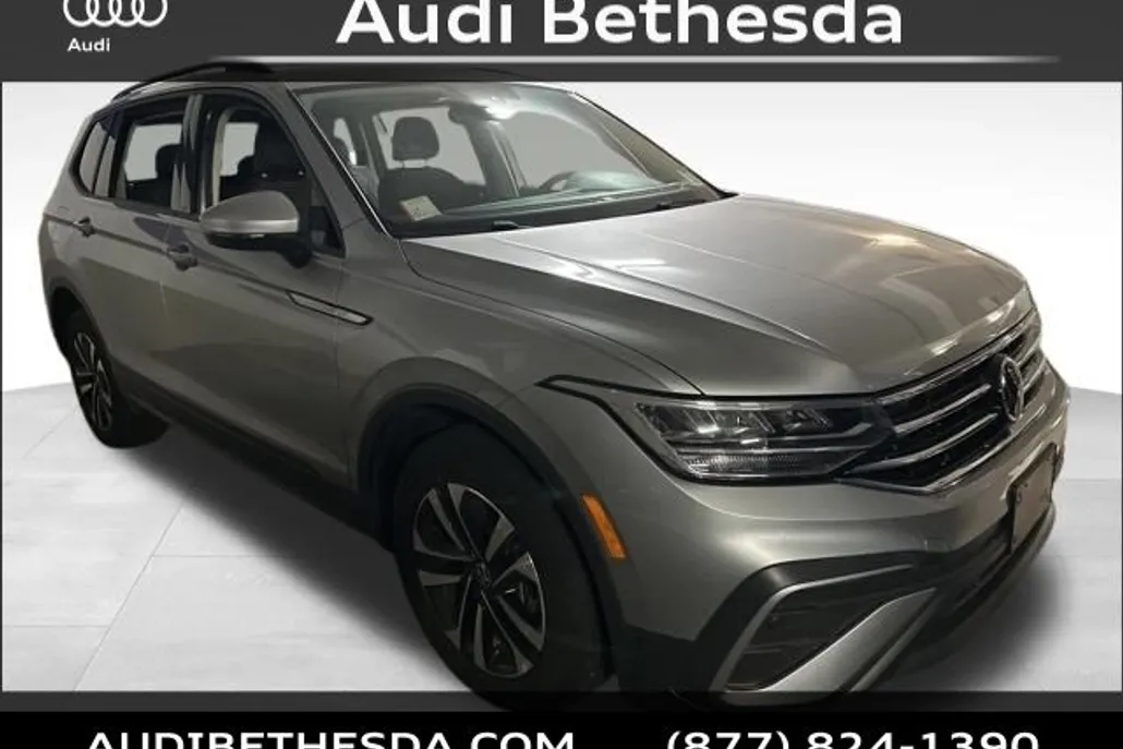 2023 Volkswagen Tiguan S photo 1