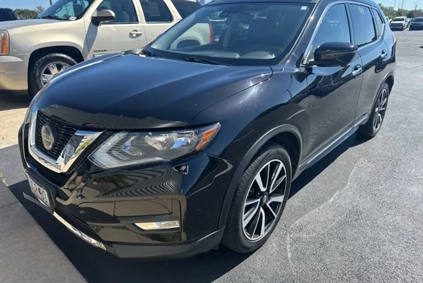 2019 Nissan Rogue SL photo 1
