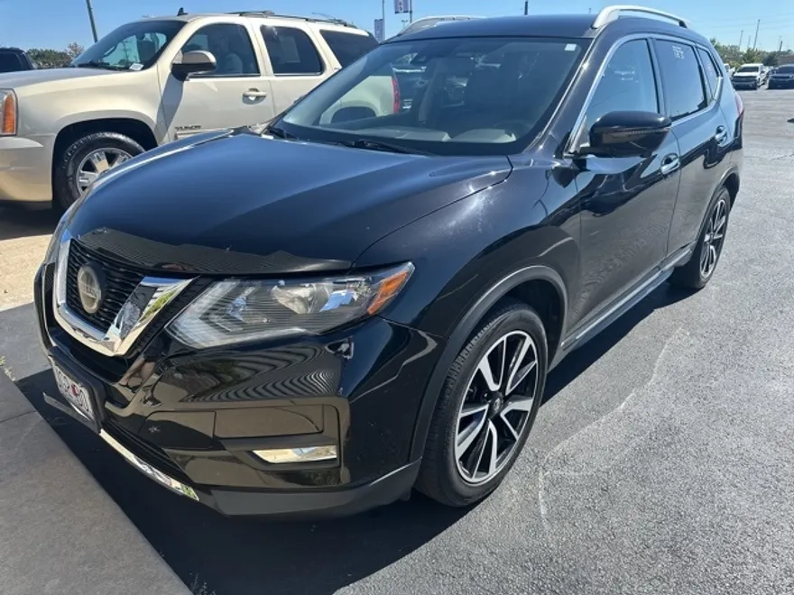 2019 Nissan Rogue SL photo 1