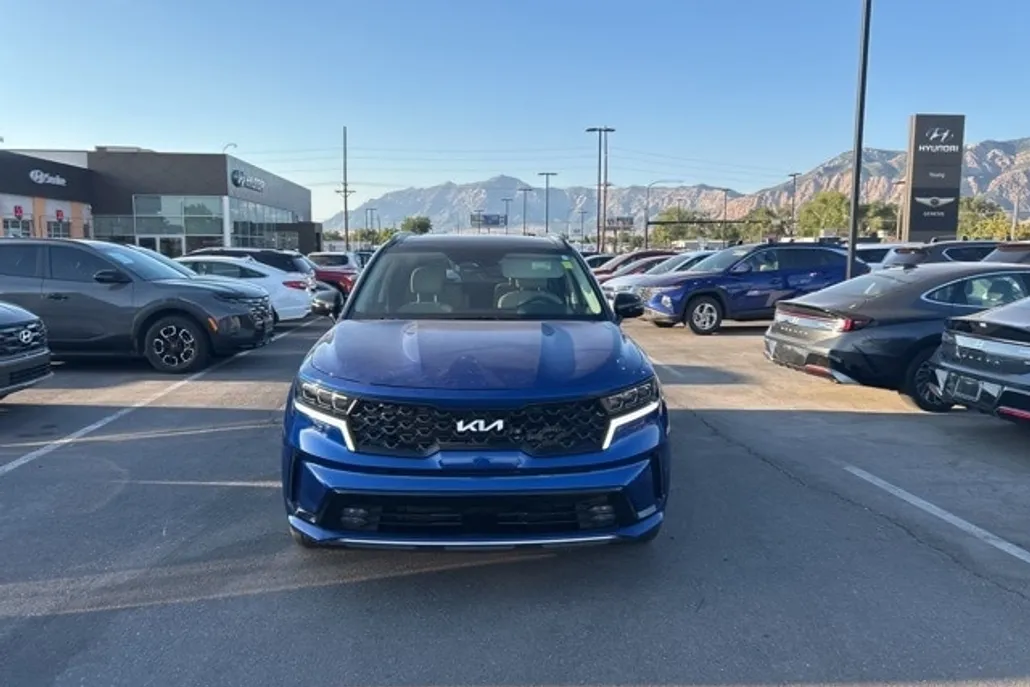 2022 Kia Sorento SX photo 1