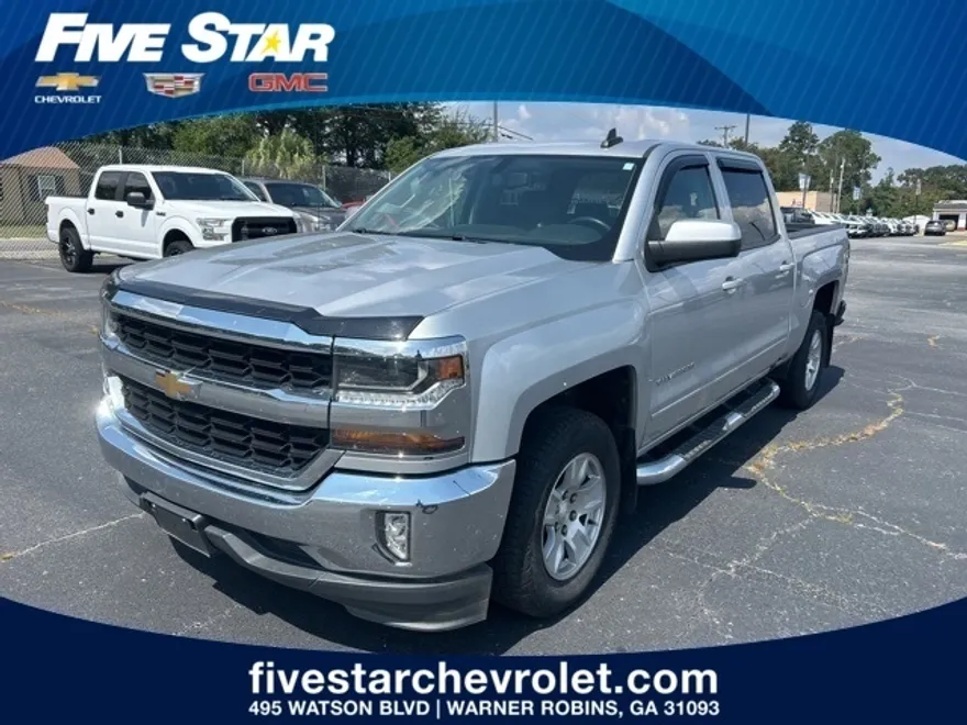 2017 Chevrolet Silverado 1500 LT photo 1