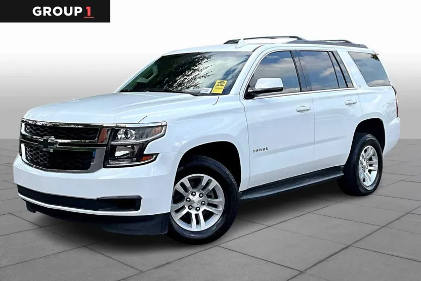 2017 Chevrolet Tahoe LT photo 1