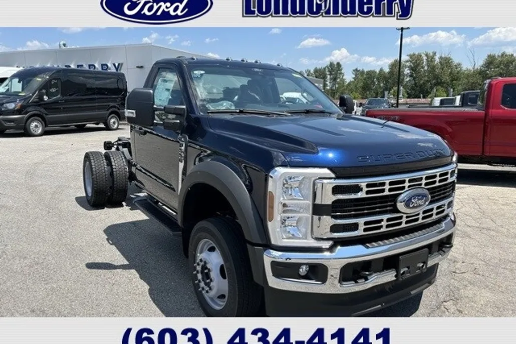 2024 Ford F-550 XL photo 1