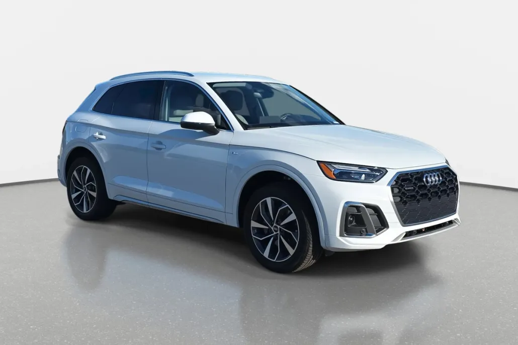 2022 Audi Q5 S line Premium photo 1
