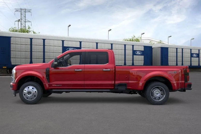 2026 Ford F-450 Platinum photo 1