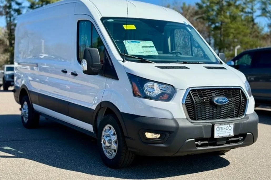 2025 Ford Transit Cargo Van photo 1